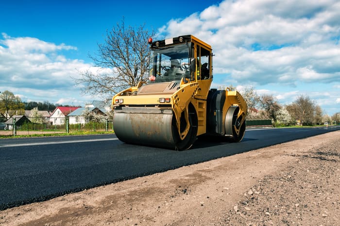 asphalt paving